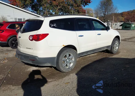 2012 Chevrolet Traverse 1Lt z USA, uszkodzony, nr VIN 1GNKVGED1CJ172316